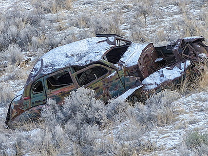 car wrack, wrack, old, rusty, car, snow covered, winter, season, accident, abandoned, obsolete, damaged, transportation, mode of transportation, bad condition, day, run-down, field, decline, deterioration, no people, land, plant, nature, motor vehicle, broken, land vehicle, outdoors, ruined, junkyard, 4K, CC0, public domain, royalty free