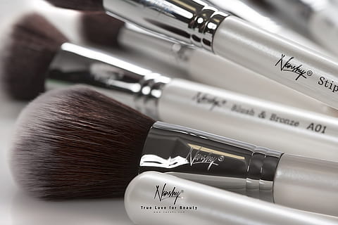 norshy makyaj fırçası, beyaz, yüzey, makyaj fırçaları, fırça seti, m, makyaj, set, fırça, kozmetik, araç, aksesuar, güzellik, kapatmak, moda, Vücut bakımı, insansız, içeriye, makyaj fırçası, natürmort, ön plana odaklanmak, güzellik ürünü, stüdyo çekimi, yüksek açılı görünüş, sağlık ve tıp, nesne grubu, ekipman, metal, seçim, saç modeli, vücut bakımı ve güzellik, 1080P, CC0, kamu malı, telif ücretsiz