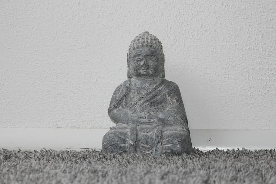 Budda, tappeto, piccolo, rappresentazione umana, somiglianza maschile, statua, arte e artigianato, scultura, nessuno, rappresentazione, religione, creatività, spiritualità, credenza, architettura, mestiere, caratteristica della parete, giorno, storia, struttura costruita, il passato, idolo, 5K