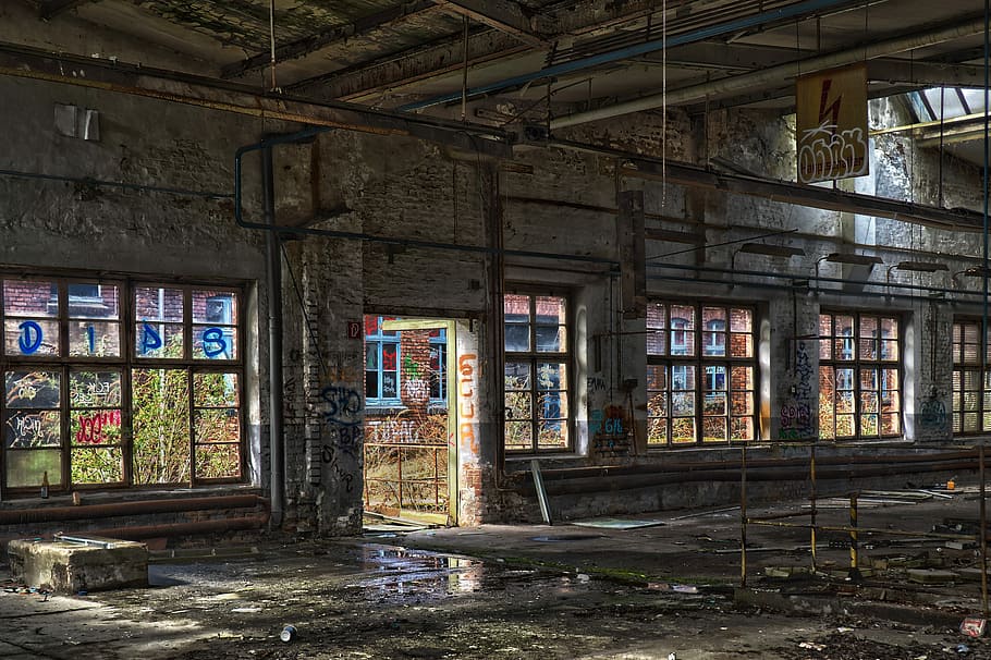 grigio, calcestruzzo, costruzione, giorno, partire, architettura, vecchio, finestra, entro, luce, buio, ombra, umore, sala, pforphoto, posti persi, dimenticare, cadente, vecchia fabbrica, fabbrica, atmosfera, decadimento, decaduto, sala industriale, corri giù, distruzione, rottura, sporco, malaticcio, vecchio edificio, posti abbandonati, mattone, edificio abbandonato, rovinare, intemperie, transitorio, vecchia finestra, transitorietà, passato, opere murarie, cupo, strano, abbandonato, struttura costruita, declino, deterioramento, danneggiato, obsoleto, graffiti, nessuno, cattiva condizione, in casa, disordinato, rovinato, soffitto, colonna architettonica, 4K