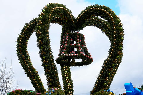 gut ostern, Bieberbach, Ostereier, Brauch, Brunnen Schmuck, Ostern, Osterhase, Religion, Osterei, Dekoration, Ostertradition, Osterthema, Tradition, Frohe Ostern, Ostergruß, fränkische schweiz, Egloffstein, Guinness-Buch, Guinness-Buch der Rekorde, bunte Eier, Hase, Zoll, Deko, bemaltes Ei, Frühling, Osterdekorationen, Ostergrüße, bunt, Ei, Osterfeier, Spaß, Osterdekoration, Grußkarte, osterkorb, Baum, Pflanze, Himmel, Natur, keine Leute, Tag, Feier, Kommunikation, Weihnachten, Weihnachtsbaum, Text, wolke - himmel, Kreativität, draußen, Urlaub, Kranz, Flachwinkelansicht, Kunst und Handwerk, Weihnachtsdekoration, Weihnachtsverzierung, 5K, CC0, gemeinfrei, lizenzfrei