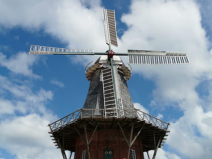 mølle, vindmølle, vinge, vind, hjul, vindrulle, rotor, tur, energi, male, dyke mølle, historisk bevarelse, frisia mølle, nord, øst frisien, lavere saxoni, mølle museum, himmel, blå, arkitektur, kulturer, alternativ energi, vindkraft, miljøbeskyttelse, sky - himmel, brændstof og elproduktion, lav vinkel visning, turbine, vedvarende energi, traditionel vindmølle, bygget struktur, dag, natur, ingen mennesker, miljø, udendørs, bygning udvendig, vandpumpe, 2K, CC0, offentligt domæne, royaltyfrie