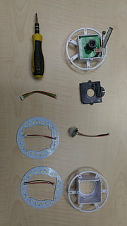 composant, module, vis, LED, pcb, nature morte, à l'intérieur, vue grand angle, directement au-dessus, table, personne, choix, variation, arrangement, bois - matériau, multi couleur, grand groupe d'objets, la créativité, cercle, art et Artisanat, sol, culture artistique et divertissement, la musique, groupe d'objets, forme, 8K, CC0, domaine public, libre de droits