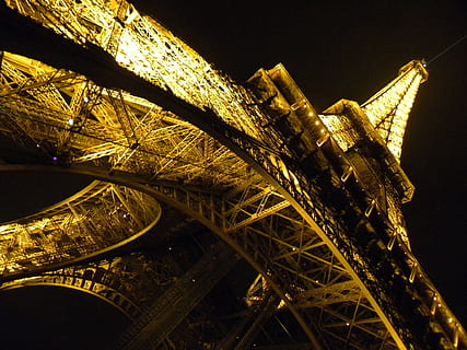 Paris, Nacht Lichter, Eiffelturm, Gold, Nacht-, Beleuchtung, berühmter Platz, Paris, Frankreich, die Architektur, Stadt, Turm, Frankreich, städtische Szene, Reiseziele, Tourismus, internationales Wahrzeichen, Europa, Reise, gebaute Struktur, beleuchtet, Stadtbild, goldfarben, keine Leute, Gelb, Reptil, schwarzer Hintergrund, Flachwinkelansicht, Himmel, Gebäudehülle, die Vergangenheit, Geschichte, Natur, draußen, klarer Himmel, große Höhe, 1080P, CC0, gemeinfrei, lizenzfrei
