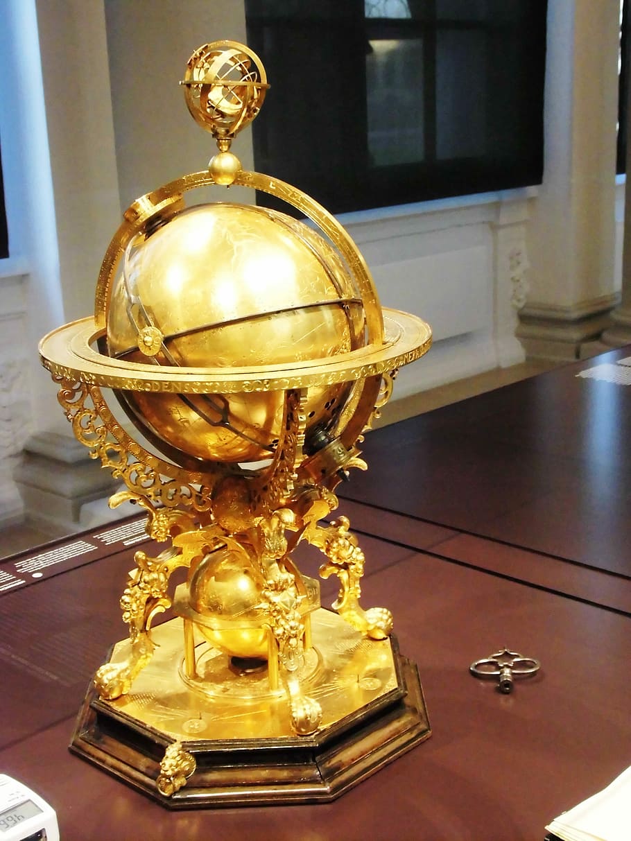 busolă, aur, glob, fizică, muzeu, împărat, dresden, ddr, instrument, navigare, Hartă, aur colorat, trofeu, succes, statuie, metal, în interior, construită, arhitectură, artă și sculptură, sculptură, nici o persoana, istorie, trecutul, reprezentare, reprezentare umană, clădire, ambarcațiune, lucios, masa, acasă interior, antic, 4K