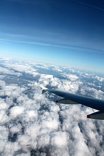 mosca, céu, areo, nuvens, começar, paraíso, veículo aéreo, avião, nuvem - céu, vôo, transporte, modo de transporte, asa de avião, movimento, viagem, em movimento, natureza, ar, dia, vista aérea, ninguém, azul, scenics - natureza, cloudscape, beleza na natureza, ao ar livre, indústria aeroespacial, acima, 4K, CC0, domínio público, royalty free