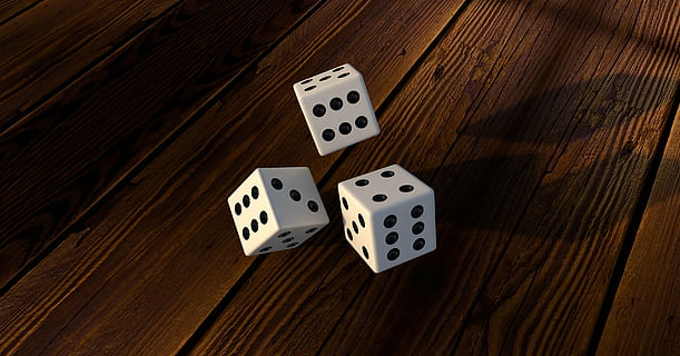 tre hvide terninger, terning, Spille, tilfældig, held, punkter, tal øjne, magisk terning, craps, tidsfordriv, tålmodighed, 3d, 3d model, rendering, 3d visualisering, gengive, model, trækorn, forvitret, vasket af, træstruktur, korn, struktur, baggrund, træ, teksturer, mønster, træ strukturer, gambling, fritidsspil, chance, nummer, terninger, træ - materiale, risiko, fritidsaktivitet, sjovt, kunstkultur og underholdning, mulighed, lempelse, gruppe af objekter, bord, høj vinkel visning, indendørs, ingen mennesker, succes, chancespil, stilleben, fik øje på, medium gruppe af objekter, 1080P, CC0, offentligt domæne, royaltyfrie