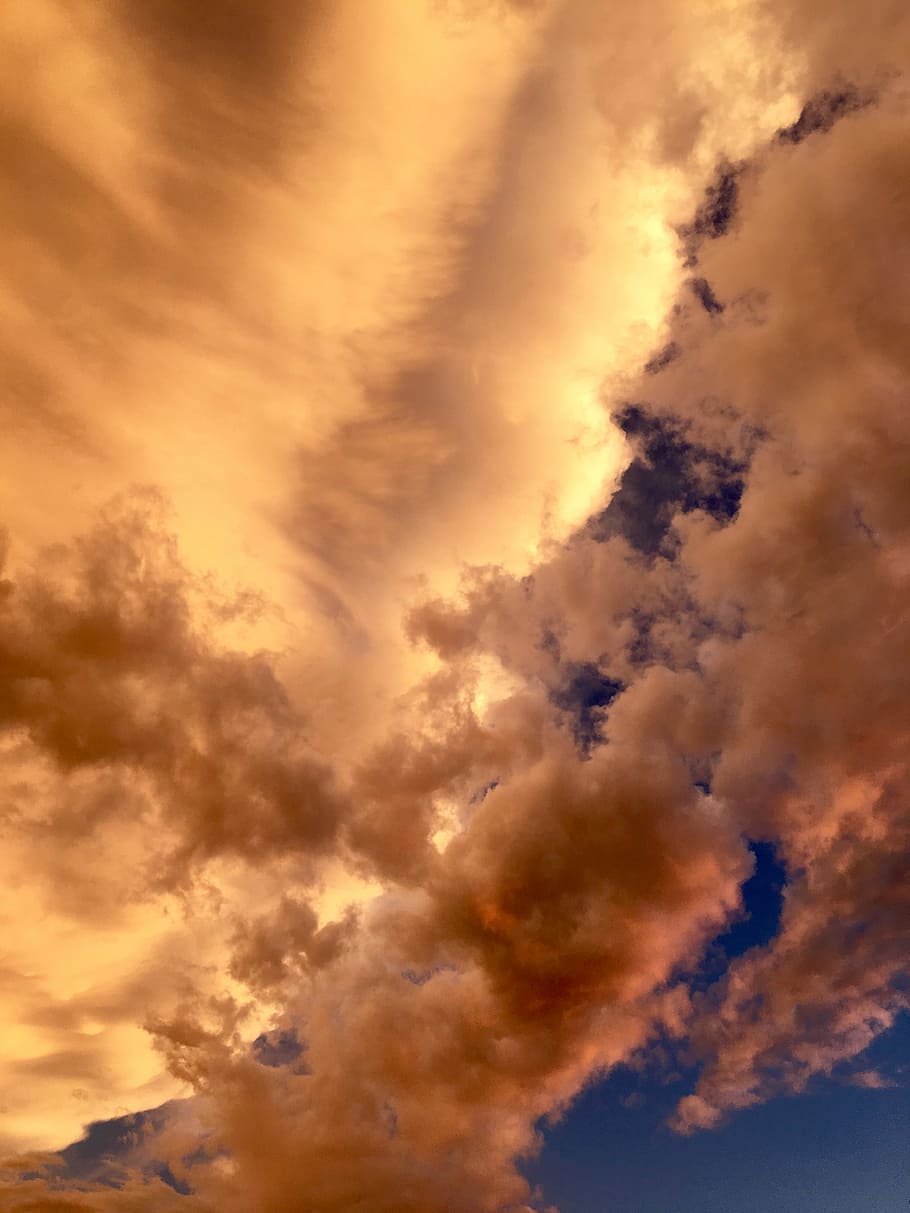 orange sky, solnedgang, himmel, aften, regnfuld, sky - himmel, lav vinkel visning, natur, skønhed i naturen, ingen mennesker, scenics - natur, ro, rolig scene, idyllisk, orange farve, udendørs, dag, dramatisk himmel, røg - fysisk struktur, miljø, cloudscape, blå, 4K