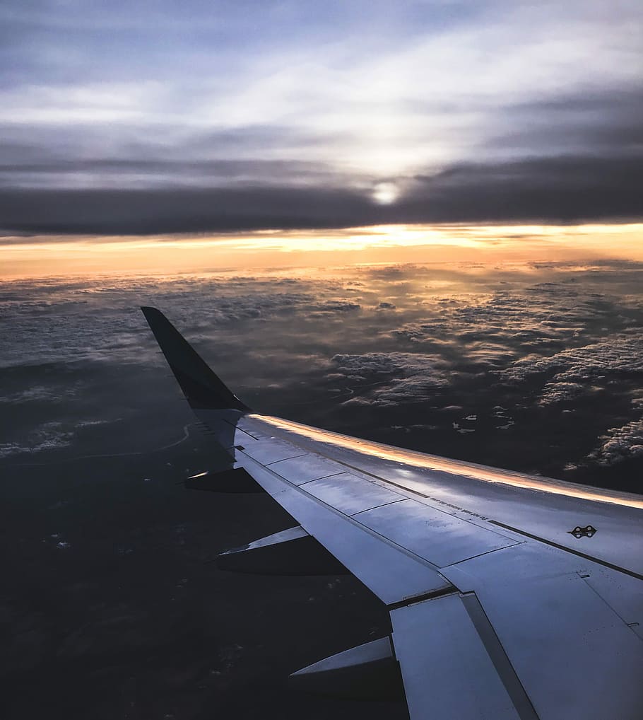 aereo, cielo, bianca, nuvole, arancia, tramonto, foto, sinistra, ala piana, nube, notte, Alba, ala, sole, orizzonte, volare, volo, finestra, soleggiato, veicolo aereo, nuvola - cielo, mezzi di trasporto, modo di trasporto, ala di aereo, volante, viaggio, nessuno, natura, scenics - natura, bellezza nella natura, trasporto pubblico, mezz'aria, all'aperto, in movimento, Cloudscape, industria aerospaziale, 4K