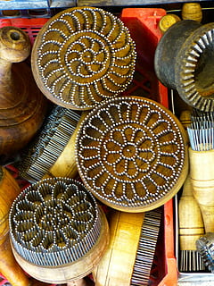 francobollo, timbro del pane, modello, infornare, pane, scelta, variazione, nessuno, in vendita, grande gruppo di oggetti, in casa, collezione, natura morta, arte e artigianato, mercato, Al dettaglio, vista dall'alto, abbondanza, tavolo, avvicinamento, preparativi, mestiere, creatività, bancarella, gruppo di oggetti, esposizione al dettaglio, ornato, 4K, CC0, dominio pubblico, privo di copyright