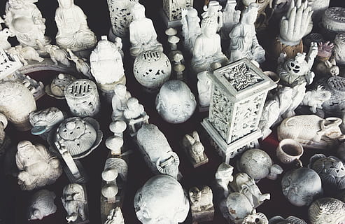bouddhisme, les statuts, objets, des sculptures, religion, religieux, Culture, spirituel, culte, grand groupe d'objets, abondance, plein cadre, arrière-plans, personne, vue grand angle, nature morte, choix, à l'intérieur, variation, marché, fermer, à vendre, journée, vente au détail, collection, étal de marché, empiler, vente, répétition, 5K, CC0, domaine public, libre de droits