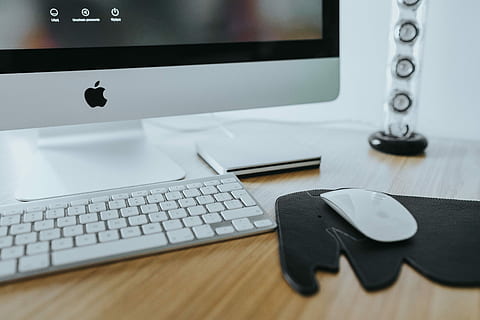 blanc, Apple imac ordinateur, tapis de souris éléphant, pomme blanche, Apple Imac, ordinateur, l'éléphant, tapis de souris, imac, Pomme, clavier, Souris, Mac, moniteur, hella jongerius, eames elephant, vitra, La technologie, moniteur d'ordinateur, souris d'ordinateur, clavier d'ordinateur, ordinateur de bureau, affaires, Affichage à cristaux liquides, l'Internet, Bureau, pc, moderne, équipement, personne, à l'intérieur, équipement informatique, table, meubles, lien, la communication, Technologie sans fil, nature morte, fermer, clé d'ordinateur, 4K, CC0, domaine public, libre de droits