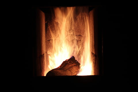 sort elektrisk pejs, ild, brænding, flamme, orange, ildsted, brand - naturligt fænomen, varme - temperatur, indendørs, ingen mennesker, natur, log, træ - materiale, træ, Brænde, tæt på, nat, mørk, orange farve, miljø, 1080P, CC0, offentligt domæne, royaltyfrie