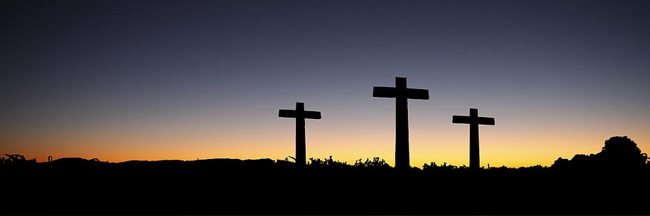Basso, foto leggera, tre, attraversare, stand, bandiera, intestazione, Pasqua, tramonto, Alba, collina, cielo, sole, crocifissione, risurrezione, Bibbia, cristianesimo, Cristo, fede, Dio, Gesù, Chiesa, religione, crocifisso, Gesù Cristo, spiritualità, forma a croce, cattolicesimo, silhouette, simbolo, credenza, notte, nessuno, natura, bellezza nella natura, la tranquillità, crepuscolo, retroilluminato, cielo drammatico, illuminato, idilliaco, scena tranquilla, buio, 4K