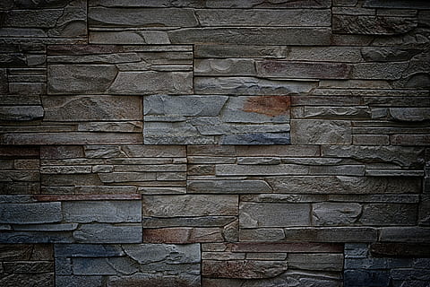 braune Mauer, Wand, Backstein, Stein, Hintergrund, Textur, Steinwand, Steine, Umschlag, Stützmauer, Hintergründe, Muster, Wandbau - Funktion, Rau, Zement, Material, die Architektur, texturiert, stein material, Vollbild, keine Leute, Holz - Material, alt, gebaute Struktur, verwittert, Nahansicht, braun, Tag, beschädigt, draußen, schmutzig, Verschlechterung, Struktureffekt, 5K, CC0, gemeinfrei, lizenzfrei