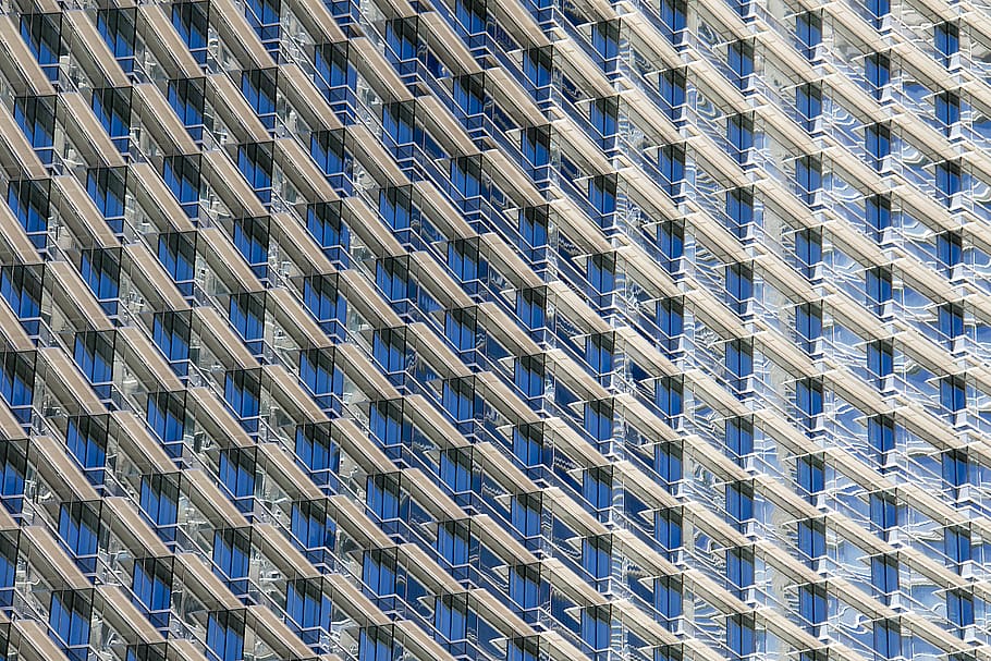 azul, gris, óptico, espejismo, edificio de gran altura blanco, edificio, arquitectura, ventana, modelo, resumen, fotograma completo, antecedentes, repetición, nadie, estructura construida, en una fila, exterior del edificio, lado a lado, día, vista de ángulo bajo, forma, texturizado, diseño, al aire libre, luz del sol, naturaleza, forma geometrica, color plateado, arquitectura y arte, 5K