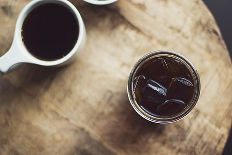 table, glass, mug, drinks, beverage, softdrinks, cold, food and drink, drink, coffee - drink, cup, indoors, coffee, refreshment, high angle view, directly above, coffee cup, wood - material, black coffee, freshness, no people, food, drinking glass, household equipment, crockery, tea cup, non-alcoholic beverage, 5K, CC0, public domain, royalty free
