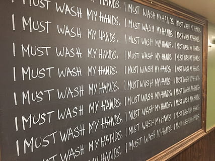 peine, école, écrire, répéter, lavage, mains, lignes, écris-le 50 fois, signe, savon, Manuel, restaurant, bar, nettoyer, amusement, texte, vente au détail, étagère, à l'intérieur, tableau noir, Les données, la communication, écriture occidentale, information, personne, planche, panneau d'information, scénario, écriture non occidentale, architecture, fermer, affaires, écriture, orientation, message, ordinateur, 2K, CC0, domaine public, libre de droits