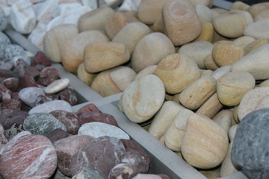 jardí, construcció, pedra, menjar i beguda, menjar, gran grup d'objectes, frescor, rock, sòlid, cap gent, abundància, primer pla, dia, pedra - objecte, rock - object, natura morta, centrar-se en primer pla, botiga, còdols, naturalesa, benestar, pila, temptació, fer dieta, berenar, 4K