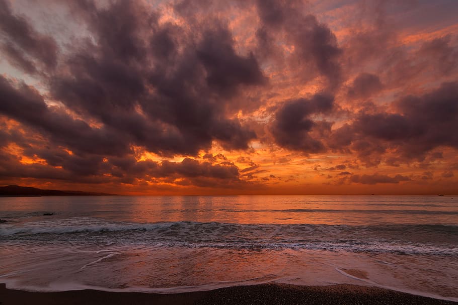 les ones del mar, gris, ennuvolat, cel, platja, Cúmulus, núvols, daurat, hores, mar, oceà, aigua, onada, naturalesa, horitzó, posta de sol, Costa, Riba, núvol - cel, bellesa a la natura, escenics, cel dramàtic, escena tranquil·la, horitzó sobre l’aigua, escenics - natura, terra, esport, tranquil·litat, paisatge marí, cloudscape, cap gent, a l'aire lliure, 4K