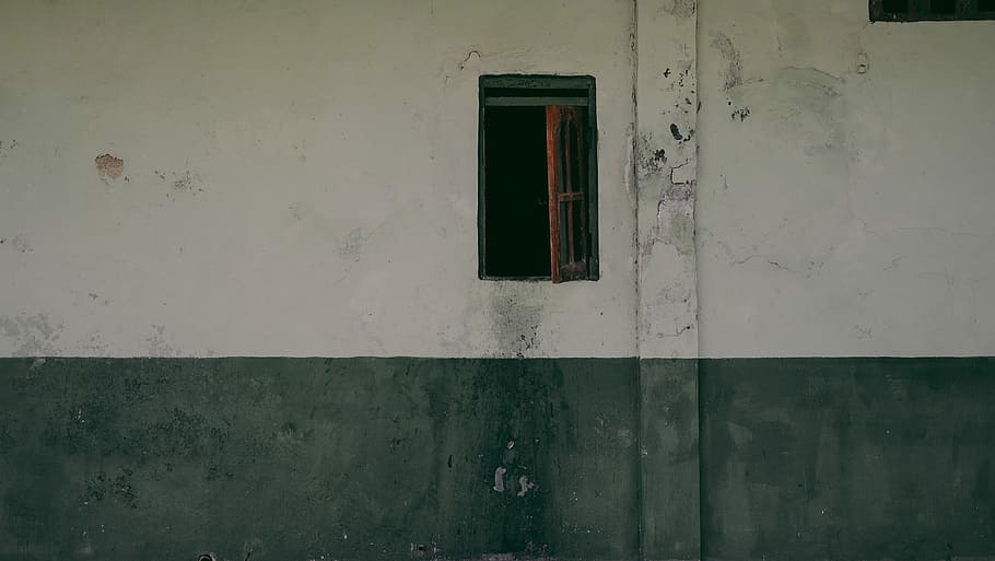 obre la finestra, paret, textura, finestra, concret, pintura, arquitectura, estructura construïda, edifici, funció de construcció de parets, exterior de l'edifici, vell, dia, cap gent, casa, abandonat, porta, entrada, resistent, tancat, a l'aire lliure, aixafar, seguretat, barri residencial, deteriorament, 1080P