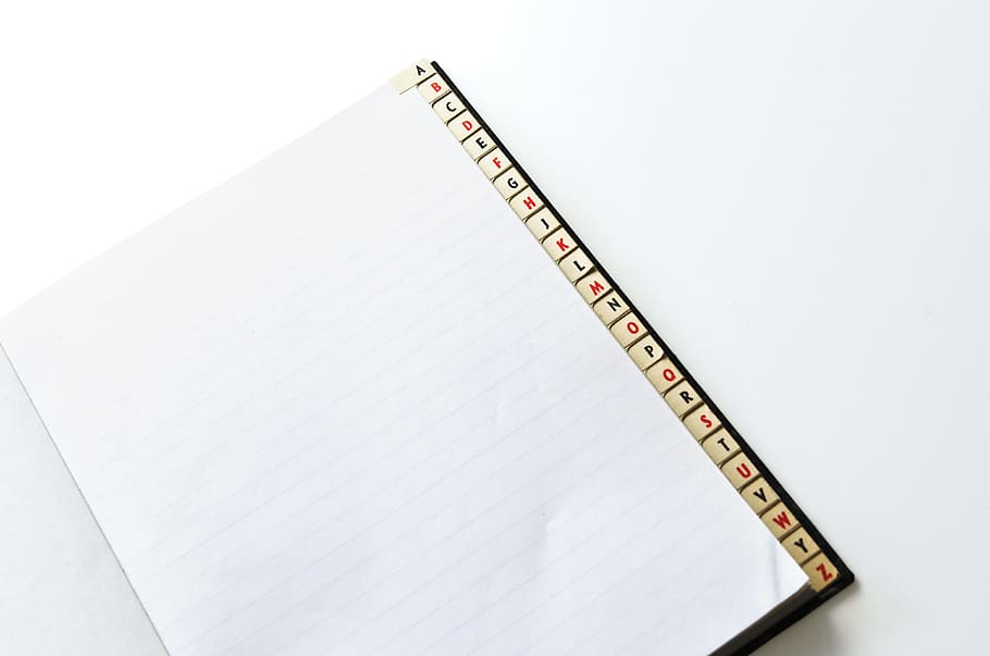 paper reglat blanc, obriu el quadern, llibre, quadern, propagació, en blanc, paper, obert, pàgina, buit, blanc, disseny, escriure, nota, espai, plantilla, pestanyes, informació, folrat, pestanyes de lletres, llibreta d'adreces, vintage, vell, còpia espai, tir de l'estudi, Color blanc, cap gent, fons blanc, a l'interior, tallar, espiral, senzillesa, primer pla, industria del cinema, bloc de notes, natura morta, sol objecte, nombre, quadern d’espiral, netejar, 4K