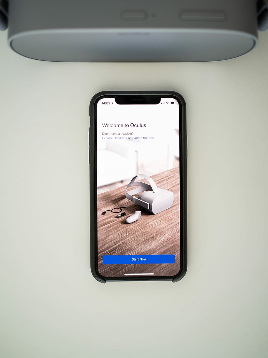iphone, mostrant, benvinguda, oculus, negre, smartphone, al costat, gris, altaveu, telèfon, aplicació, vr, tecnologia, pis pla, telèfon mòbil, mòbil, realitat virtual, tutorial, pantalla, producte, configuració, vidre de realitat virtual, auriculars de realitat virtual, oculus go, pantalla del dispositiu, tecnologia sense fils, comunicació, dispositiu d’informació portàtil, telèfon intel·ligent, connexió, a l'interior, cap gent, primer pla, manera de transport, pantalla tàctil, transport, celebració, 4K