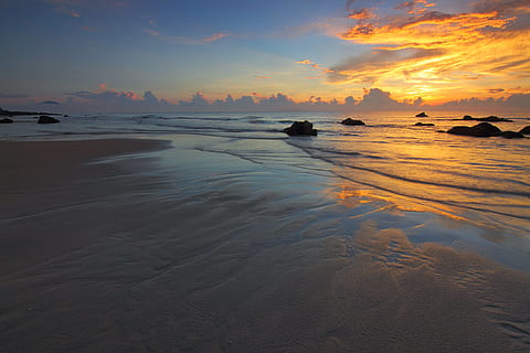 zee, dageraad, landschap, natuur, strand, wolken, oceaan, buitenshuis, reflecties, rotsen, zand, zeegezicht, kust, silhouet, hemel, zon, zonsondergang, water, golven, scenics - natuur, schoonheid in de natuur, kalmte, wolk - lucht, rustige scène, land-, reflectie, idyllisch, horizon over water, horizon, Oranje kleur, schemer, geen mensen, laagtij, 1080P, CC0, publiek domein, royaltyvrij