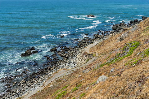 seashore, walk, path, summer, pacific, ocean, coast, leisure, travel, seaside, nature, coastline, outdoors, rocks, sea, water, land, beach, beauty in nature, scenics - nature, rock, wave, motion, rock - object, day, no people, high angle view, tranquil scene, solid, sport, tranquility, 1080P, CC0, public domain, royalty free