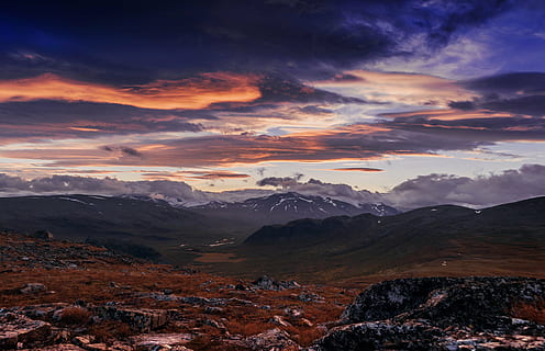 fotografia di paesaggio, Marrone, Highlands, nero, montagna, blu, cielo, tramonto, nuvole, campo, montagne, colline, rocce, paesaggio, natura, Paesaggi, nuvola - cielo, bellezza nella natura, all'aperto, scena tranquilla, nessuno, scenics - natura, ambiente, catena montuosa, terra, destinazioni di viaggio, la tranquillità, scena non urbana, temperatura fredda, inverno, cielo drammatico, picco di montagna, montagna innevata, 4K, CC0, dominio pubblico, privo di copyright