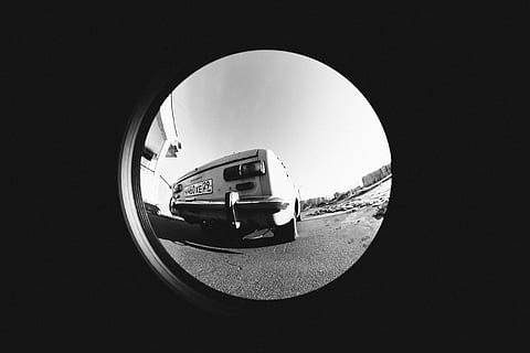 stroj, retro, vaz, auto, šedá, doprava, staré auto, vinobraní, detailní, rybí oko, kruh, Příroda, způsob dopravy, nikdo, stavba, přeprava, tvar, geometrický tvar, architektura, odraz, uvnitř, nebe, kopie prostor, technologie, bezpečnostní, bezpečnost, černé pozadí, 5K, CC0, veřejná doména, bez autorských práv