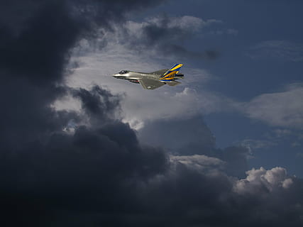 gris, Avió de combat, clu, núvols, núvols dramàtics, jet, Lockheed martin f 35, avions, forces aeries, lluita, volar, militar, aviació, caça, navi, muntatge fotogràfic, núvol - cel, volant, cel, avió, vehicle aeri, transport, naturalesa, a l'aire, manera de transport, viatjar, vista d’angle baix, cap gent, moviment, dia, a l'aire lliure, en moviment, núvol, viatge, indústria aeroespacial, 4K, CC0, domini públic, lliure de regalies