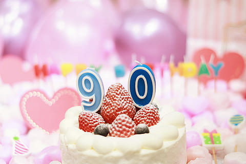 selektiv, fokus bilde, 9 0 jordbærkake, selektiv fokusering, bilde, jordbær kake, dessert, kake, mat, søt mat, cupcake, feiring, fødselsdag, glasur, sukkertøy, fest - sosial begivenhet, ingen folk, gourmet, multi farget, dekorasjon, matbit, rosa farge, bursdagskake, søt, mat og Drikke, begivenhet, bakt, hjerteform, jubileum, ferie - arrangement, Valentinsdag - ferie, positiv følelse, bryllupskake, fristelse, 1080P, CC0, offentlig domene, opphavsrett gratis