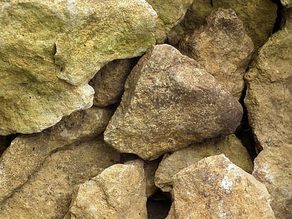 pietre, pietra, Materiale, natura, difficile, pietra Spaccata, grigio, struttura, costruzione, sfondo, ruvido, ghiaia, del desktop, immagini, Marrone, beige, roccia, solido, fotogramma intero, roccia - oggetto, sfondi, nessuno, strutturato, giorno, avvicinamento, grande gruppo di oggetti, all'aperto, pila, mucchio, geologia, formazione rocciosa, abbondanza, vista dall'alto, eroso, 1080P, CC0, dominio pubblico, privo di copyright