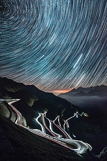 lasso di tempo, strada, pittura timelapse, sfondo, sfondi Android, sfondo dello schermo di blocco, pittura leggera, tramonto, luce, Italia, passo, passo dello stelvio, montagna, esposizione, lungo, auto, notte, stella - spazio, astronomia, cielo, lunga esposizione, scenics - natura, natura, bellezza nella natura, sentiero delle stelle, spazio, movimento, nessuno, la tranquillità, galassia, scena tranquilla, illuminato, movimento sfocato, scena non urbana, paesaggio, composito digitale, concentrico, 5K, CC0, dominio pubblico, privo di copyright
