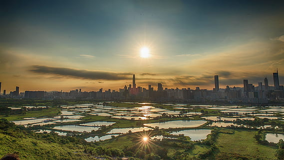 solnedgang, fiskedamme, bygning udvendig, arkitektur, bygget struktur, by, bygning, himmel, kontorbygning udvendig, bybilledet, sky - himmel, by skyline, skyskraber, landskab, natur, høj - høj, sollys, tårn, ingen mennesker, vand, sol, udendørs, moderne, linseflare, finansdistrikt, 5K, CC0, offentligt domæne, royaltyfrie