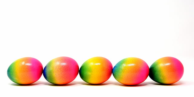 inline, five, green-yellow-and-pink eggs, easter, easter eggs, colored, happy easter, colorful, easter egg, color, egg, decoration, easter greeting, colorful eggs, easter egg painting, spring, food, food and drink, cut out, white background, fruit, studio shot, group of objects, red, multi colored, apple - fruit, healthy eating, no people, freshness, green color, in a row, copy space, group, wellbeing, indoors, ripe, snack, orange, 5K, CC0, public domain, royalty free