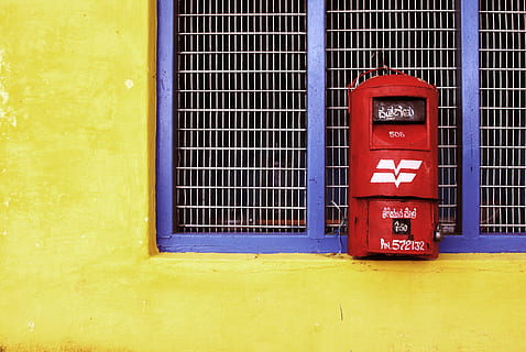 inviare, scatola, posta, consegna, spedizione, postale, carta, servizio, cassetta postale, lettera, letterbox, rosso, comunicazione, telefono, connessione, cabina telefonica, tecnologia, caratteristica della parete, giorno, nessuno, convenienza, sicurezza, architettura, esterno dell'edificio, struttura costruita, metallo, telefono a pagamento, protezione, 4K, CC0, dominio pubblico, privo di copyright