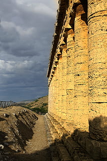Segesta, sicilien, tempel, arkitektur, bygget struktur, sky - himmel, himmel, historie, fortiden, natur, gammel, dag, ingen mennesker, bygning udvendig, rejsemål, turisme, rejse, væg, bro, udendørs, gammel ruin, vejen frem, arkitektoniske kolonne, gamle civilisation, arkæologi, ødelagt, oldtidshistorie, 4K, CC0, offentligt domæne, royaltyfrie