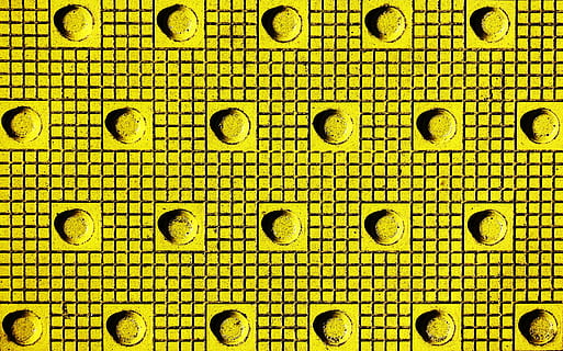 quadrícula, bony, groc, superfície, trotar, textura, regular, desactivat, senyal, aspre, rajola, massa, grunge, disseny, quadrat, marc complet, fons, patró, cap gent, primer pla, en fila, costat a costat, color verd, repetició, a l'interior, abundància, forma, metall, forma geomètrica, comunicació, gran grup d'objectes, ordre, tecnologia, dia, 4K, CC0, domini públic, lliure de regalies