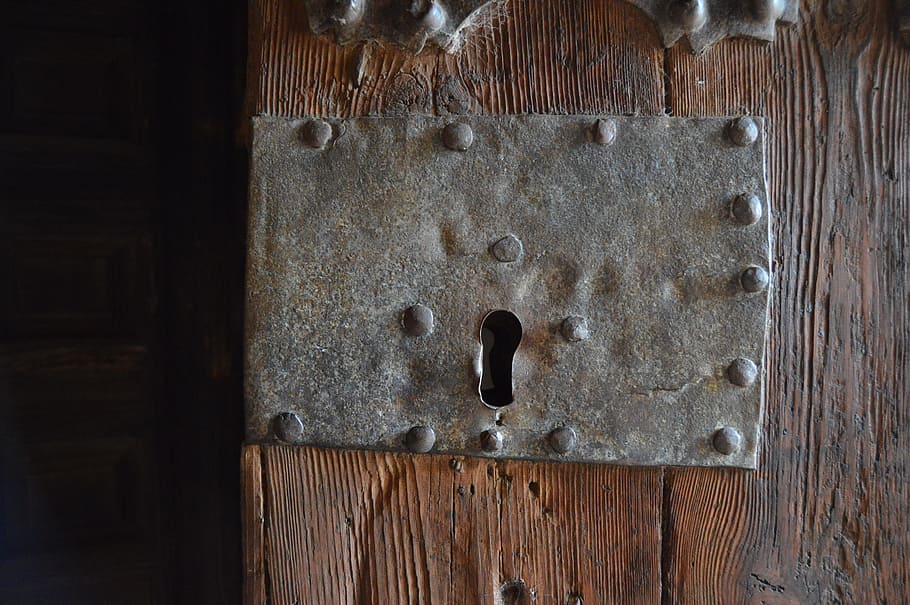 porta, bloqueig, detalls, material de fusta, entrada, cap gent, primer pla, marró, vell, a l'interior, metall, dia, patró, protecció, textura, resistent, forma, rovellat, fusta, seguretat, ungles, 5K