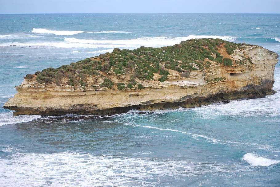 ø, ocean, bølger, hav, marinemaleri, turisme, stor ocean vej, Australien, vand, jord, strand, bølge, bevægelse, skønhed i naturen, sport, horisont over vand, scenics - natur, vandsport, surfing, horisont, natur, klippe, dag, himmel, rolig scene, udendørs, eroderet, 1080P