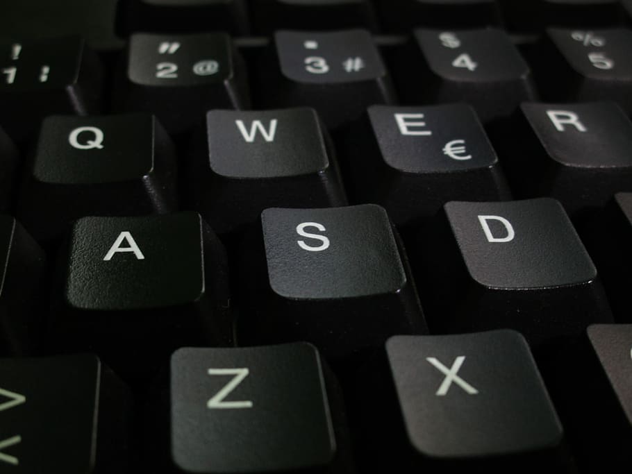 tastatur, nøgler, pc, computing, nøgle, pc, computing, computer tastatur, computer, teknologi, computer nøgle, internet, bærbar, tæt på, meddelelse, forretning, alfabet, tekst, brev, computerudstyr, computer del, fuld ramme, nummer, indendørs, vestlige script, baggrunde, forbindelse, stort bogstav, ingen mennesker, trykknap, 5K