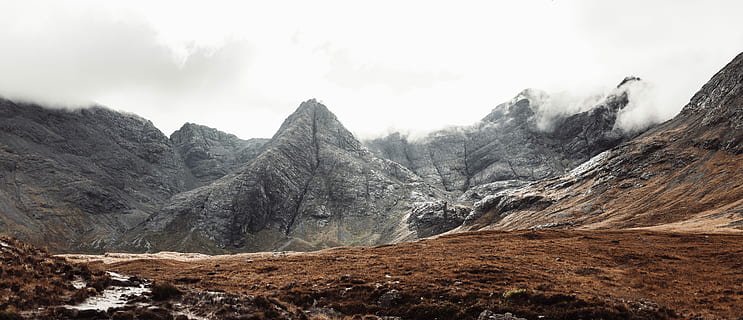grå, bjerg, Brun, rock formation, dagtimerne, dækket, skyer, klippe, Sky, tåge, landskab, sne, is, vand, flod, strøm, natur skudt, naturfotografering, natur baggrund, natur tapet, miljø, himmel, scenics - natur, skønhed i naturen, sky - himmel, natur, jord, bjergkæde, træ, bjergtop, dal, rejsemål, ikke-urbane scene, rejse, plante, Skov, ingen mennesker, nåletræ, udendørs, fyrretræ, fyrreskov, 8K, CC0, offentligt domæne, royaltyfrie