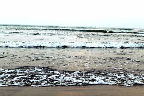 bølge, vinke, Spanien, marinemaleri, hav, dramatisk himmel, landskab, vind, strand, vand, udendørs, vejr, baggrunde, bevægelse, horisont, Atlanterhavet, vandkanten, kyst, dramatisk, ocean, sæson, isolation, natur, sand, jord, horisont over vand, scenics - natur, skønhed i naturen, sport, himmel, vandsport, surfing, ro, rolig scene, flydende vand, 2K, CC0, offentligt domæne, royaltyfrie