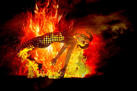 illustrazione di firepit, fuoco, bruciare, inferno, fuoco di burnout, diavolo di fuoco, figura, incendio doloso, combustione, fiamma, Morte, cranio, scheletro, calore, brace, höllenfeuet, luminosa, arancia, raggiante, comporre, esplosione, rischio, morte infuocata, raccapricciante, crudele, fantasia, diavolo, temi animali, animale, fauna selvatica, mare, acqua, un animale, subacqueo, nessuno, vita marina, marino, animali allo stato selvatico, natura, sottomarino, pesce, movimento, sfondo nero, notte, vertebrato, nuoto, colore arancione, 2K, CC0, dominio pubblico, privo di copyright