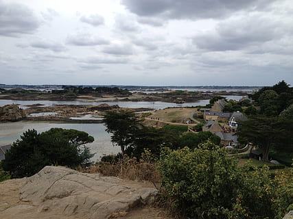 ile-de-Brehat, panorama, klipper, sky - himmel, vand, himmel, træ, plante, scenics - natur, natur, dag, skønhed i naturen, høj vinkel visning, ingen mennesker, rolig scene, arkitektur, ro, miljø, jord, bygget struktur, ikke-urbane scene, flod, udendørs, 2K, CC0, offentligt domæne, royaltyfrie