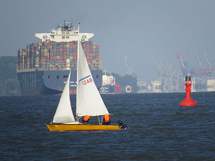 skib, beholder, elbe, søfart, Havn, container skib, Forsendelse, fragtskib, vand, transportere, teknologi, hamburg, kran, last, støvle, hav, slæbebåd, container terminal, kyst, maritim, nautiske fartøj, transportmidler, godstransport, transportform, natur, himmel, sikkerhed, havnefronten, dag, sejlads, vejledning, meddelelse, udendørs, beskyttelse, rød, sejlbåd, ingen mennesker, 4K, CC0, offentligt domæne, royaltyfrie