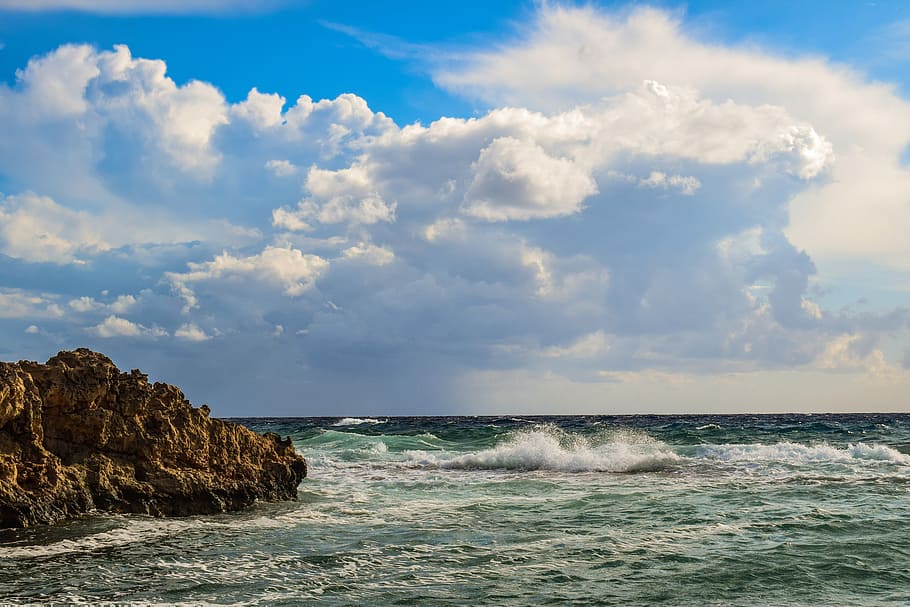 mare, cielo, nuvole, spiaggia, natura, paesaggio, riva del mare, ayia napa, Cipro, onde, mare mosso, acqua, costa rocciosa, nuvola - cielo, bellezza nella natura, scenics - natura, movimento, roccia, orizzonte, orizzonte sull'acqua, onda, roccia - oggetto, giorno, nessuno, lungomare, solido, formazione rocciosa, scena tranquilla, all'aperto, potere in natura, rottura, pila rock, 5K