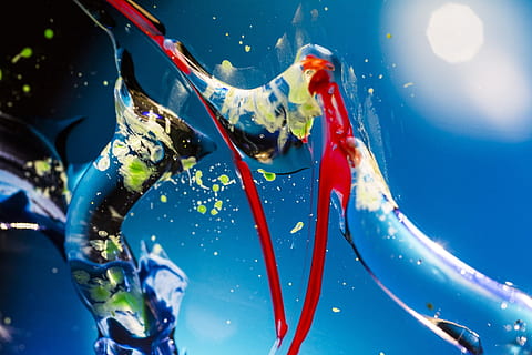 ruimte, verf, blauw, laten vallen, spatten, water, vloeistof, natuur, bubbel, detailopname, nat, macro, versheid, abstract, transparant, beweging, achtergronden, vallend, onderwater-, rood, zee, sport, een persoon, zwemmen, buitenshuis, onderzees, zeeleven, bekwaamheid, echte mensen, dierenleven, avontuur, dag, vrijetijdsbesteding, marinier, onderwater duiken, 1080P, CC0, publiek domein, royaltyvrij